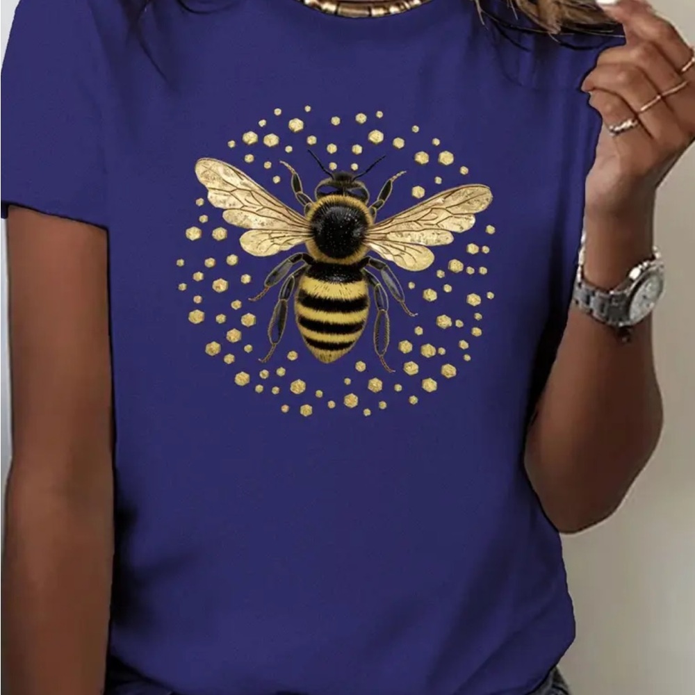 Women's Blue Bee Graphic Cotton T-Shirt